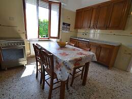 Cosy and Comfortable Apartment in Marina di Massa, Near the Beach