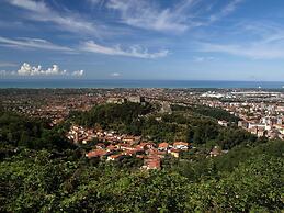 Cosy and Comfortable Apartment in Marina di Massa, Near the Beach