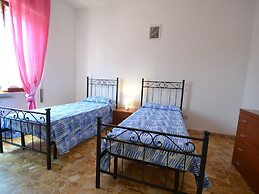 Cosy and Comfortable Apartment in Marina di Massa, Near the Beach