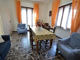 Cosy and Comfortable Apartment in Marina di Massa, Near the Beach