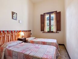 Tranquil Holiday Home in Chianni With Swimming Pool