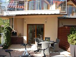 Comfortable Holiday Home in Terraced Houses - Near the Sea