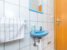 Simplistic Apartment in Malinska near Sea