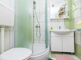 Simplistic Apartment in Malinska near Sea