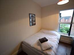 Spacious Apartment in Coventry near Belgrade Theatre