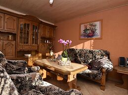 Geraeumige Ferienwohnung mit Garten in Brusow