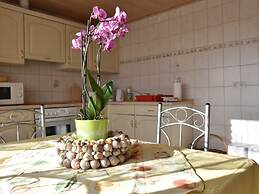 Geraeumige Ferienwohnung mit Garten in Brusow