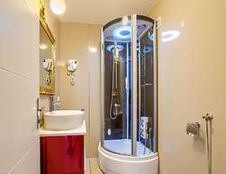 Apartment in Murter With Swimming Pool