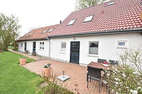 Modernistic Apartment in Stellshagen With Garden