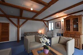 Modernistic Apartment in Stellshagen With Garden