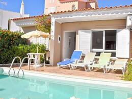 Horacio Villa is Located near Center of Vilamoura