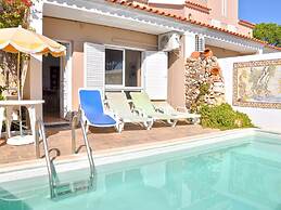 Horacio Villa is Located near Center of Vilamoura