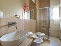 Elegant Villa With Pool and Garden