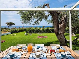 Elegant House in Cefalù, Near the Sea With Stunning Views and Garden!