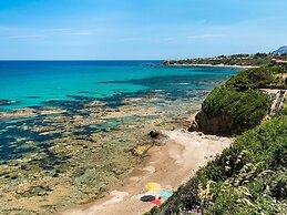 Elegant House in Cefalù, Near the Sea With Stunning Views and Garden!