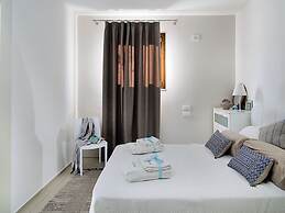 Elegant House in Cefalù, Near the Sea With Stunning Views and Garden!