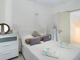 Elegant House in Cefalù, Near the Sea With Stunning Views and Garden!