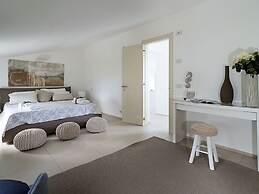 Elegant House in Cefalù, Near the Sea With Stunning Views and Garden!