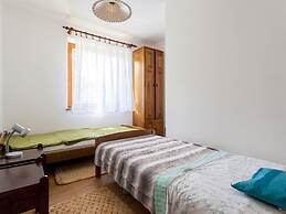 Nice Apartment With Terrace Near the Beach