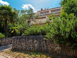 Nice Apartment With Terrace Near the Beach