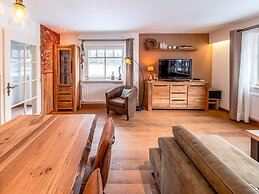 Charming House With Sauna, Jacuzzi in Bullange