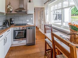 Charming House With Sauna, Jacuzzi in Bullange