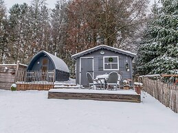 Charming House With Sauna, Jacuzzi in Bullange