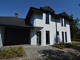 Modern Villa With Sauna, Right Next to the Lake