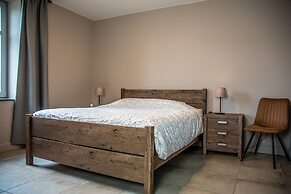 Peaceful Peer Holiday Home