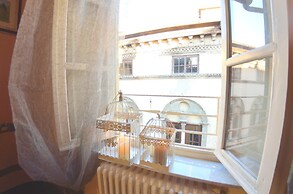 Lucca Retreat With Pool