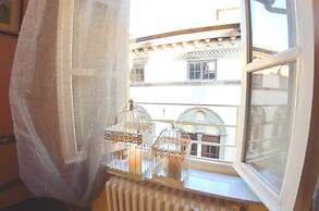 Lucca Retreat With Pool