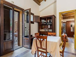 Holiday Home Near Mount Etna Views