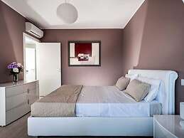 Exclusive Residence With Pool, Breathtaking Views on Taormina and on t