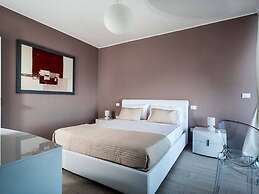 Exclusive Residence With Pool, Breathtaking Views on Taormina and on t