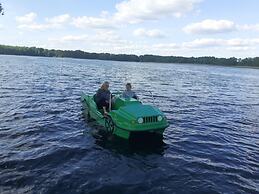 A Luxury Home on the Shore of the Lake