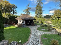 A Luxury Home on the Shore of the Lake