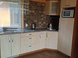 A Luxury Home on the Shore of the Lake