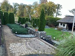 A Luxury Home on the Shore of the Lake