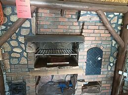 A Luxury Home on the Shore of the Lake