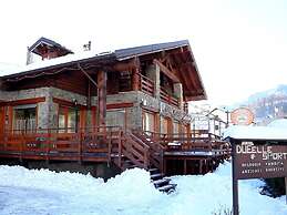 Spacious Apartment in Antey-Saint-André near Ski Lift