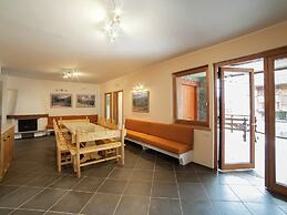 Spacious Apartment in Antey-Saint-André near Ski Lift
