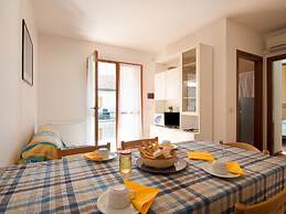 Cozy Holiday Home in Rosolina near Sea Beach