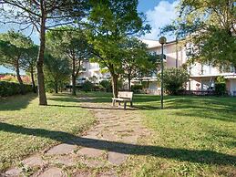 Cozy Holiday Home in Rosolina near Sea Beach