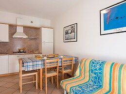 Cozy Holiday Home in Rosolina near Sea Beach