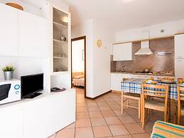 Cozy Holiday Home in Rosolina near Sea Beach