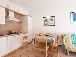 Cozy Holiday Home in Rosolina near Sea Beach