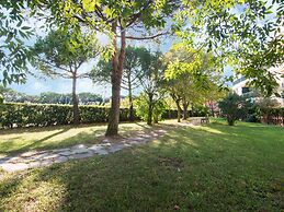 Cozy Holiday Home in Rosolina near Sea Beach