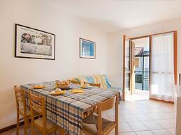 Cozy Holiday Home in Rosolina near Sea Beach