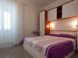 Attractive Apartment in Malinska near Sea