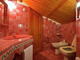 Belvilla by OYO Stunning Villa With Swimming Pool